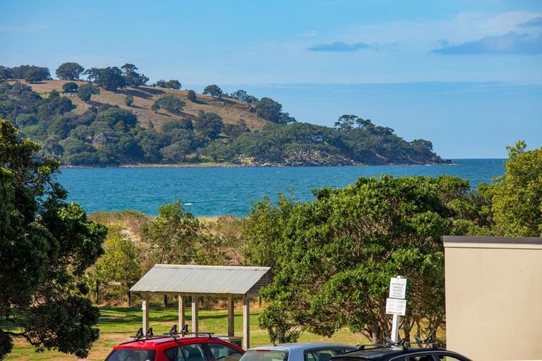 Photo of property in 5 Matariki Street, Omaha, 0986