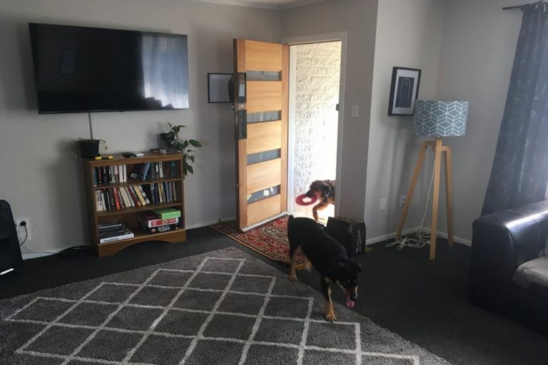 Photo of property in 2/92a Randolph Street, Woolston, Christchurch, 8062