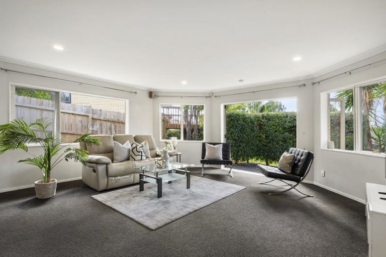 Photo of property in 7 Louvain Place, Greenhithe, Auckland, 0632