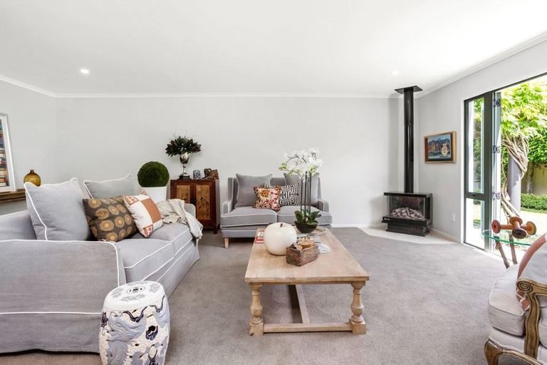 Photo of property in 4 Enticott Place, Huntsbury, Christchurch, 8022