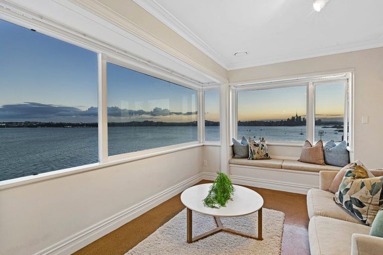 Photo of property in 38 Jubilee Avenue, Devonport, Auckland, 0624