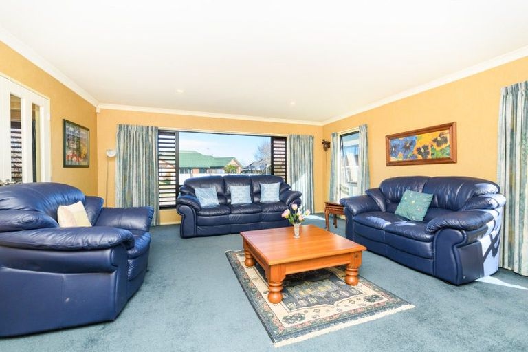 Photo of property in 16 Presidential Drive, Milson, Palmerston North, 4414