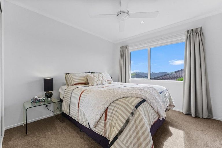 Photo of property in 10a Mackay Drive, Greenhithe, Auckland, 0632