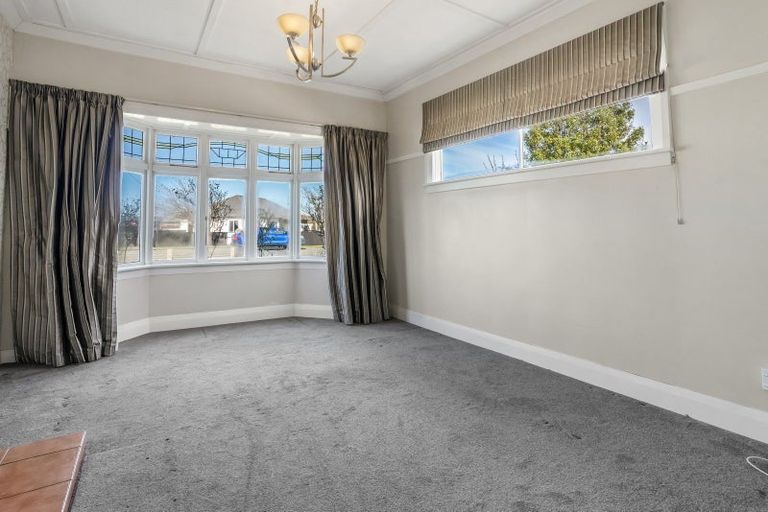 Photo of property in 24 Queen Street, Winton, 9720