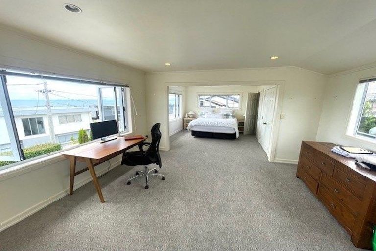 Photo of property in 63a Castor Road, Castor Bay, Auckland, 0620