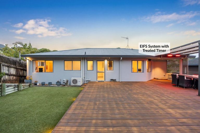 Photo of property in 44 Bayside Drive, Browns Bay, Auckland, 0630