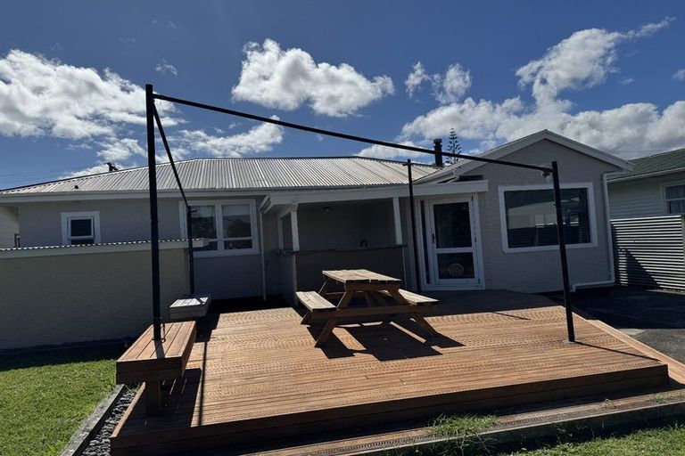 Photo of property in 3 Elm Street, Mangapapa, Gisborne, 4010