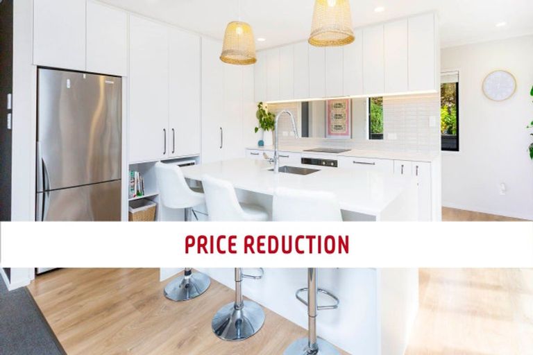 Photo of property in 23 Percy Kinsman Crescent, Riverstone Terraces, Upper Hutt, 5018