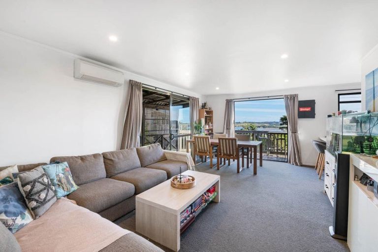Photo of property in 183 Wade River Road, Wade Heads, Whangaparaoa, 0932