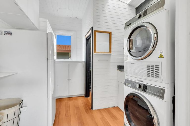 Photo of property in 215 Riverslea Road South, Akina, Hastings, 4122