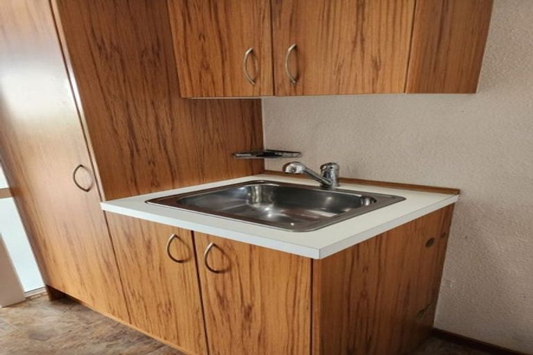 Photo of property in 15 Aituaa Road, Pukekohe, 2120