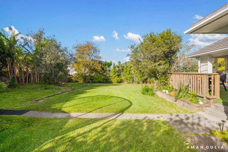 Photo of property in 53 Glengarry Road, Glen Eden, Auckland, 0602