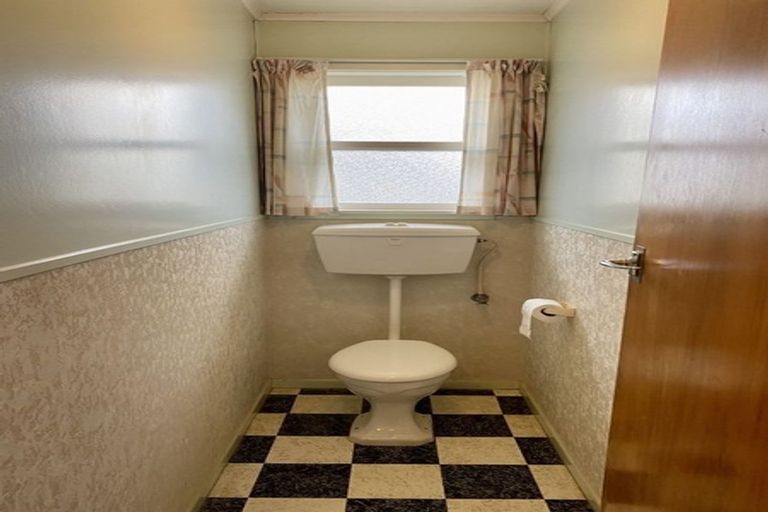 Photo of property in 167 Waimumu Road, Massey, Auckland, 0614