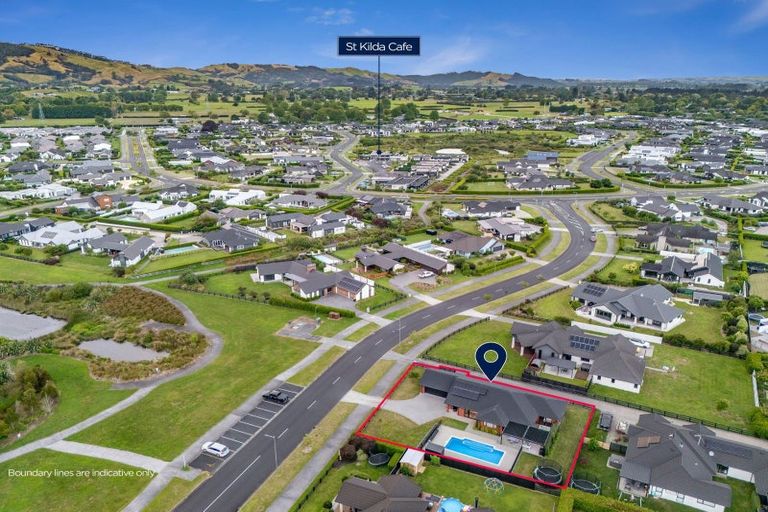 Photo of property in 15 Moemoea Place, Cambridge, 3434