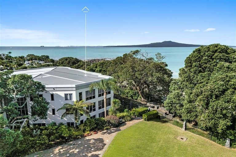 Photo of property in 1/7 The Promenade, Takapuna, Auckland, 0622