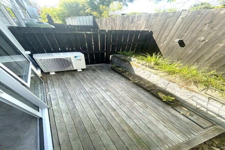 Photo of property in 11/3 Matuhi Rise, Henderson, Auckland, 0612