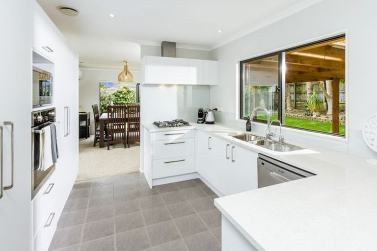 Photo of property in 6 Cutter Place, Greenhithe, Auckland, 0632