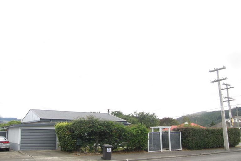 Photo of property in 35 King Street, Ebdentown, Upper Hutt, 5018