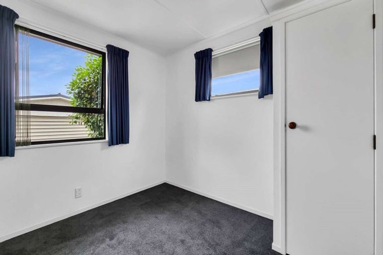 Photo of property in 10 Barron Crescent, Fenton Park, Rotorua, 3010