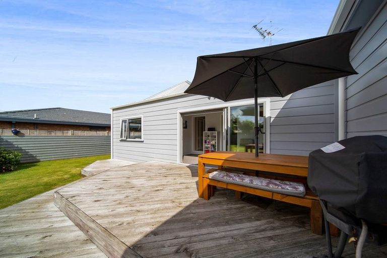 Photo of property in 55 Camberwell Road, Hawera, 4610