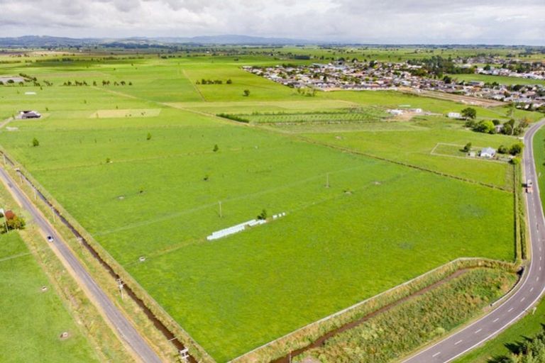 Photo of property in 30 Phillips Road, Ngatea, 3597