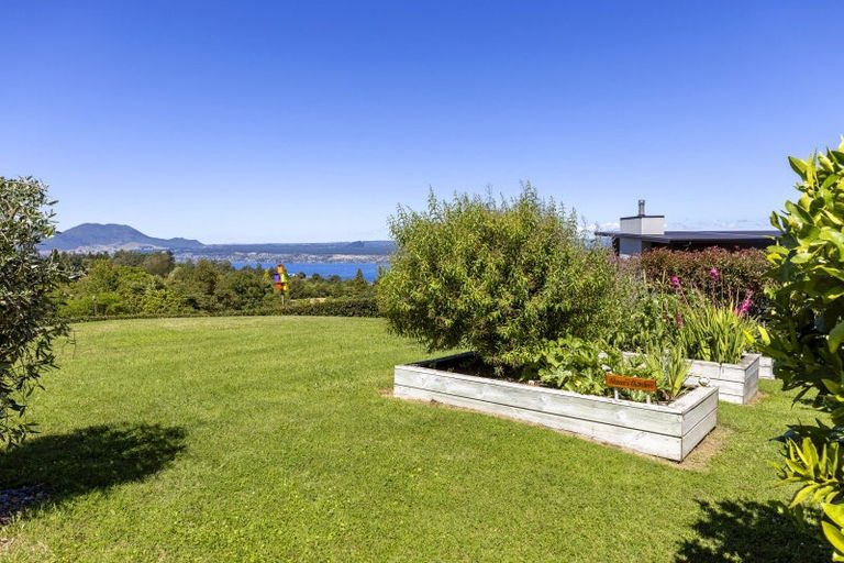 Photo of property in 35 Blue Ridge Drive, Acacia Bay, Taupo, 3385
