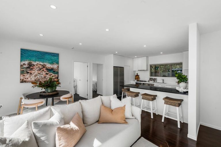 Photo of property in 1/14 Whitfield Street, Sumner, Christchurch, 8081