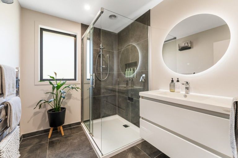 Photo of property in 90 Main South Road, Green Island, Dunedin, 9018