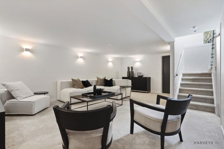 Photo of property in 13 Miha Road, Titirangi, Auckland, 0604