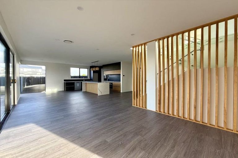 Photo of property in 43 Evergreen Parade, Rosehill, Papakura, 2113