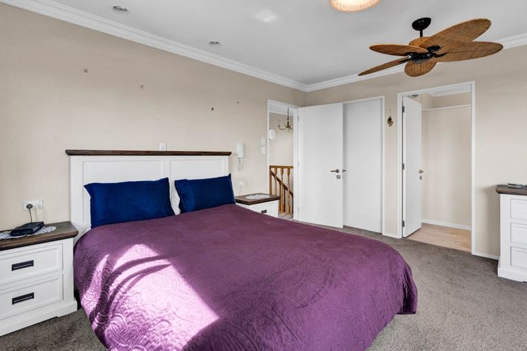 Photo of property in 20 Kellyville Heights, Merrilands, New Plymouth, 4312