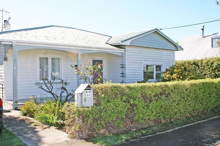 Photo of property in 24 Lynn Street, Oamaru North, Oamaru, 9400