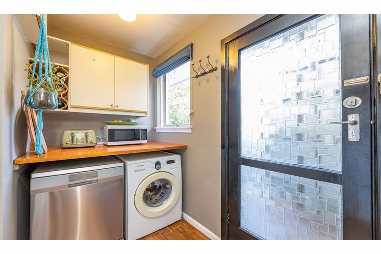 Photo of property in 2 Lomond Place, Woolston, Christchurch, 8062