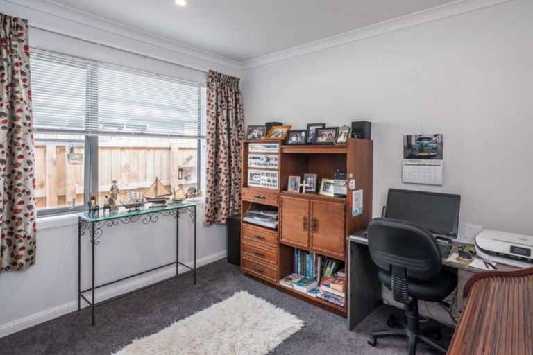 Photo of property in 12 Christow Court, Paraparaumu, 5032