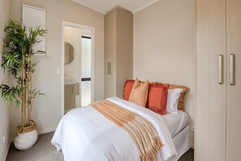 Photo of property in 17 Taurima Street, Hei Hei, Christchurch, 8042