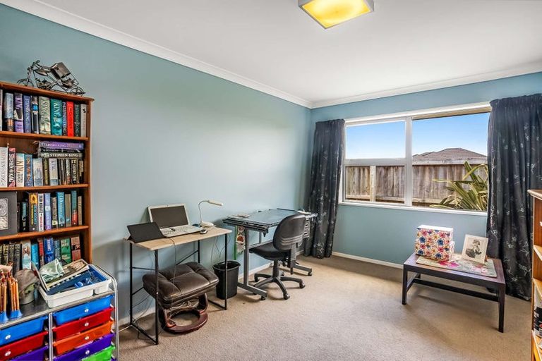 Photo of property in 79 Acacia Avenue, Rangiora, 7400