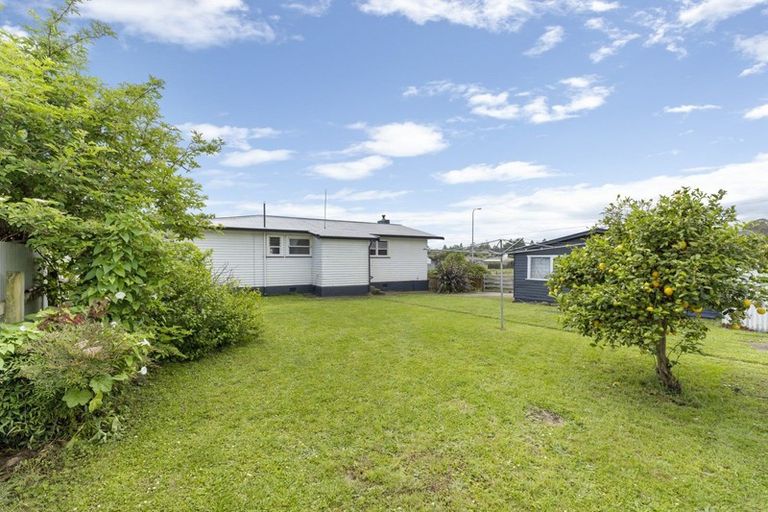 Photo of property in 15 Fox Street, Woodville, 4920