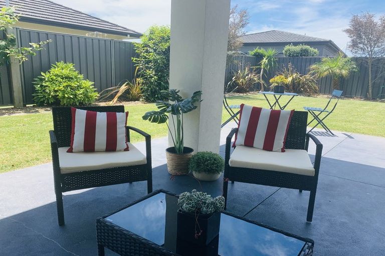 Photo of property in 8 Orotu Drive, Poraiti, Napier, 4112