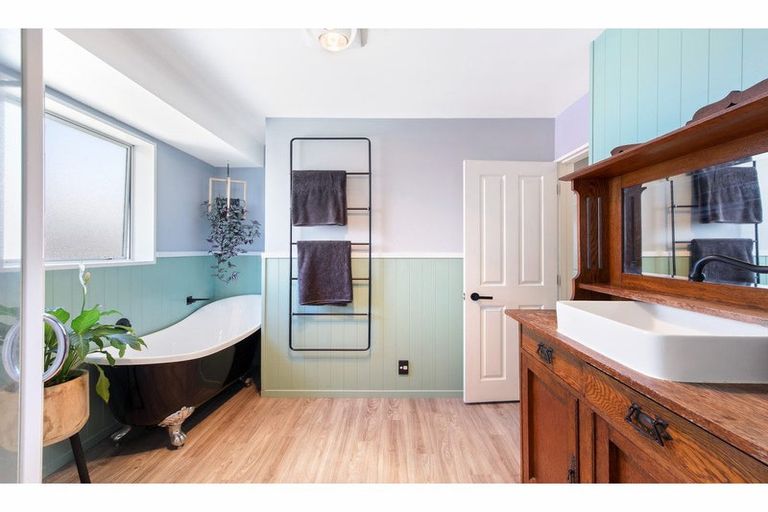 Photo of property in 60a Main North Road, Woodend, 7610