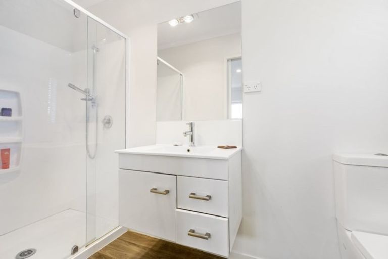 Photo of property in 28 Batty Street, Papamoa Beach, Papamoa, 3118