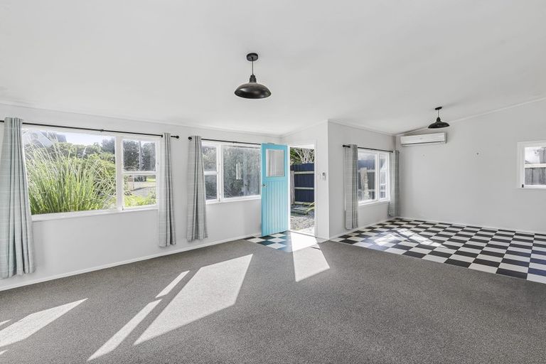 Photo of property in 38 Rodney Avenue, Te Horo Beach, Otaki, 5581