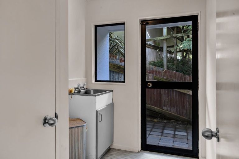 Photo of property in 23 Maratahu Street, Westown, New Plymouth, 4310