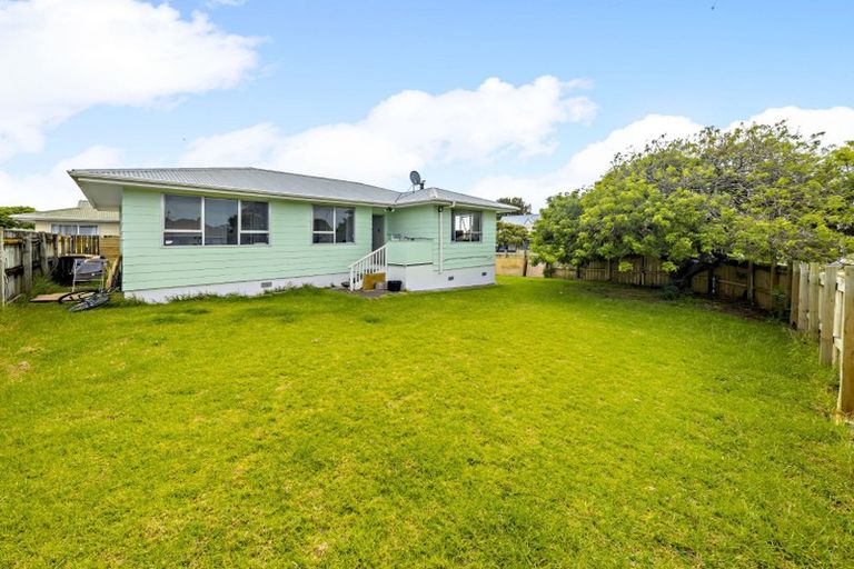 Photo of property in 38 Burundi Avenue, Clendon Park, Auckland, 2103