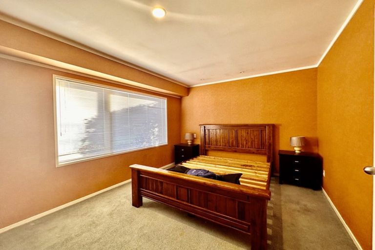 Photo of property in 14 Bellfield Road, Opaheke, Papakura, 2113