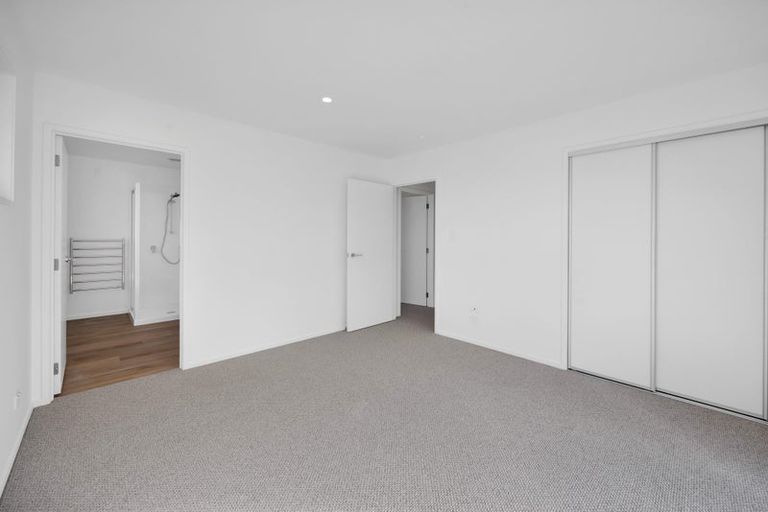 Photo of property in 72 Turuturu Road, Hawera, 4674