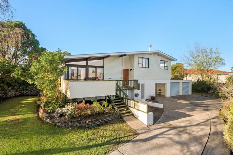 Photo of property in 103 Weatherly Road, Torbay, Auckland, 0630