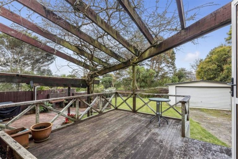 Photo of property in 56 Divich Avenue, Te Atatu South, Auckland, 0610