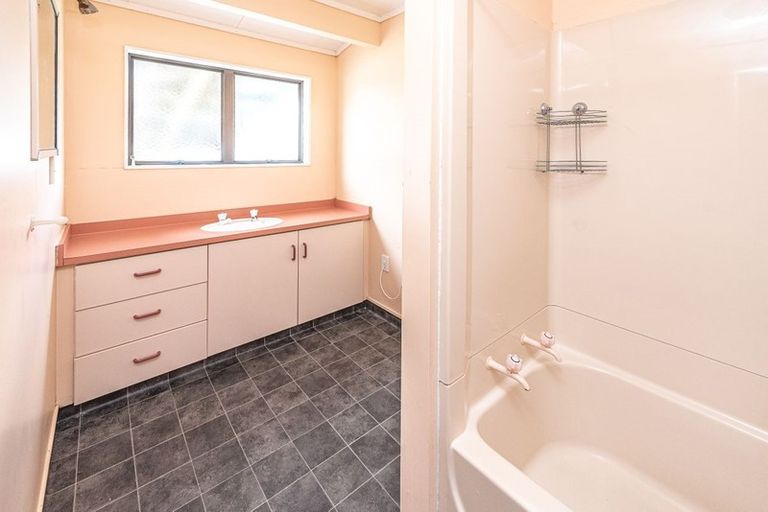 Photo of property in 66 Mill Street, Marton, 4710