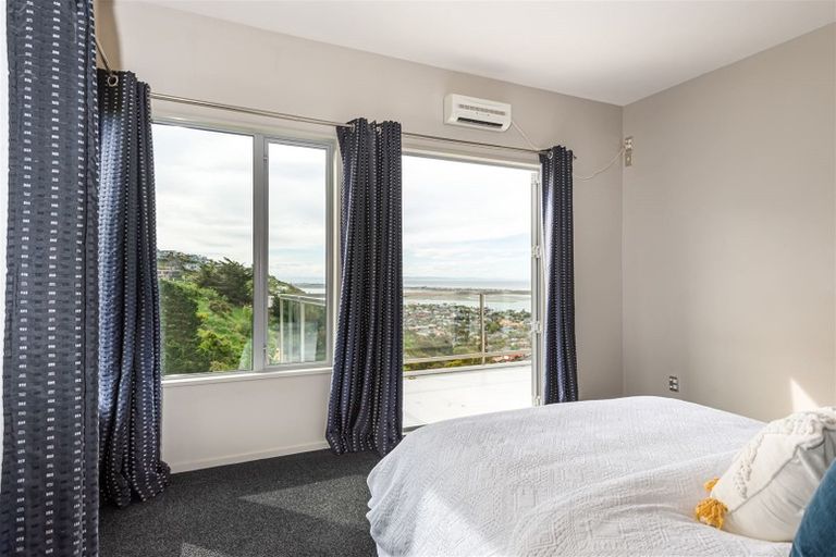 Photo of property in 12 Mandalay Lane, Redcliffs, Christchurch, 8081