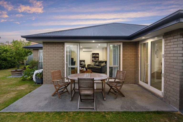 Photo of property in 26 Maple Place, Rangiora, 7400